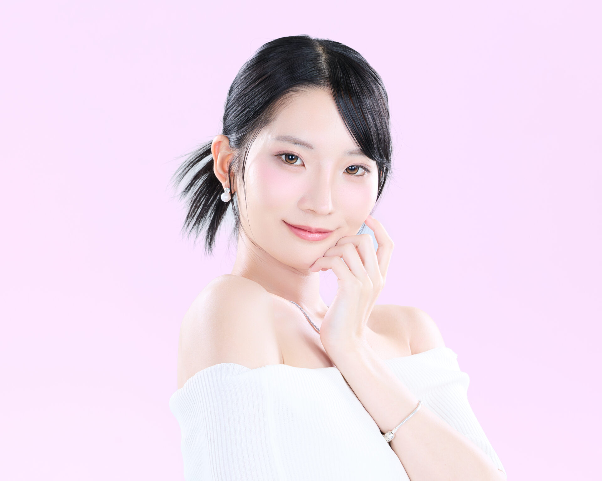 東京都で活動するモデル JIYUNのポートレート写真（2枚目）