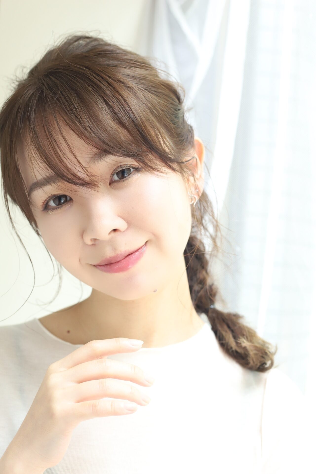 東京都東京で活動する透明感の魔女モデル わたあめのポートレート写真（4枚目）