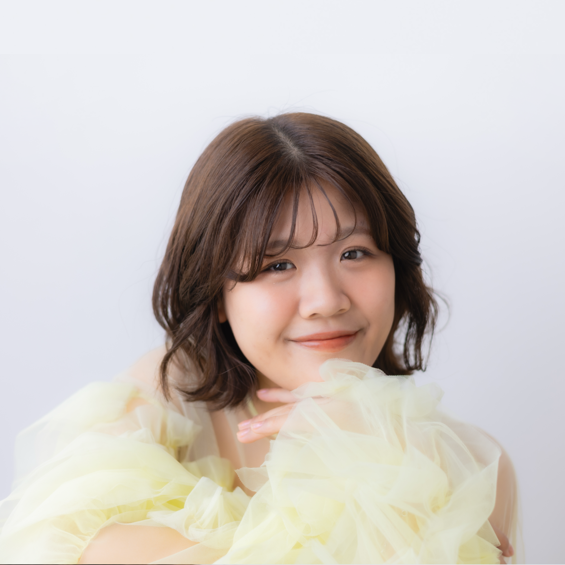大阪府で活動するモデル / インフルエンサー さとのポートレート写真