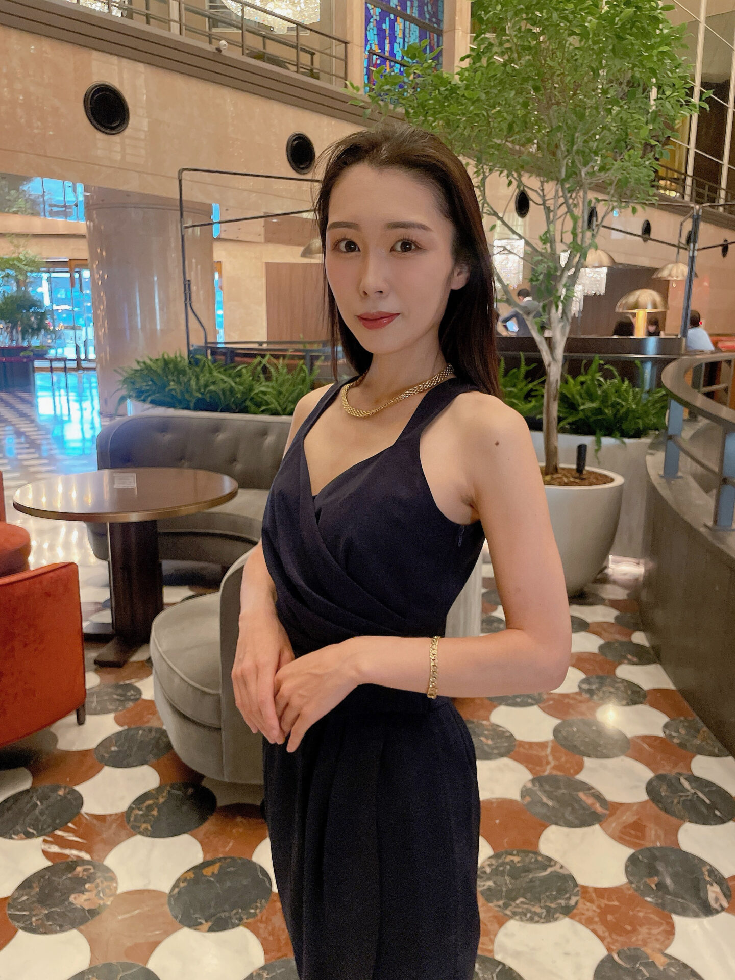東京都杉並区で活動する会社員(美容系商社) 岡田真麻のポートレート写真（4枚目）